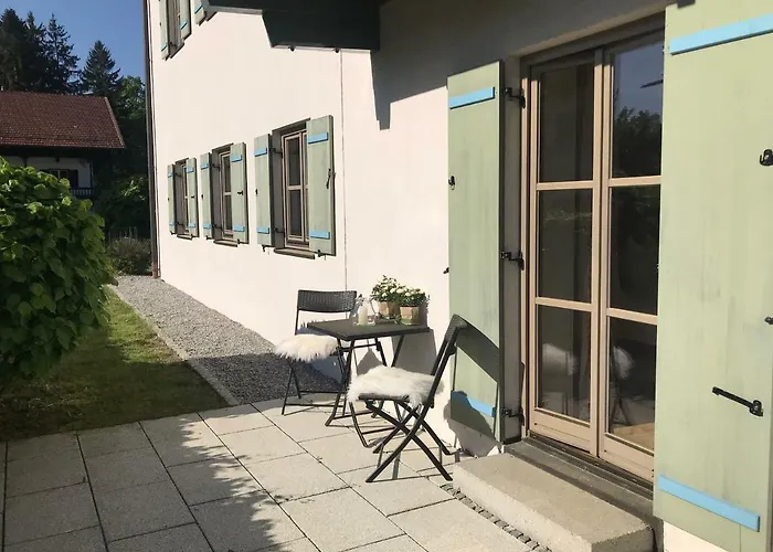 Freihaus18****
