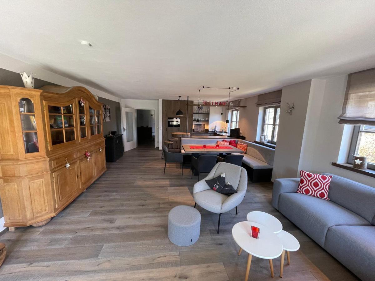 Freihaus18****